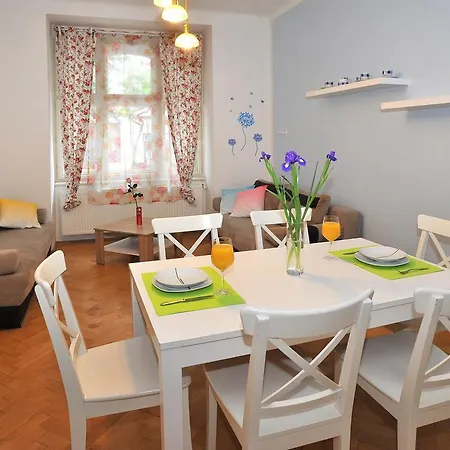 In Vinohrady Apartment